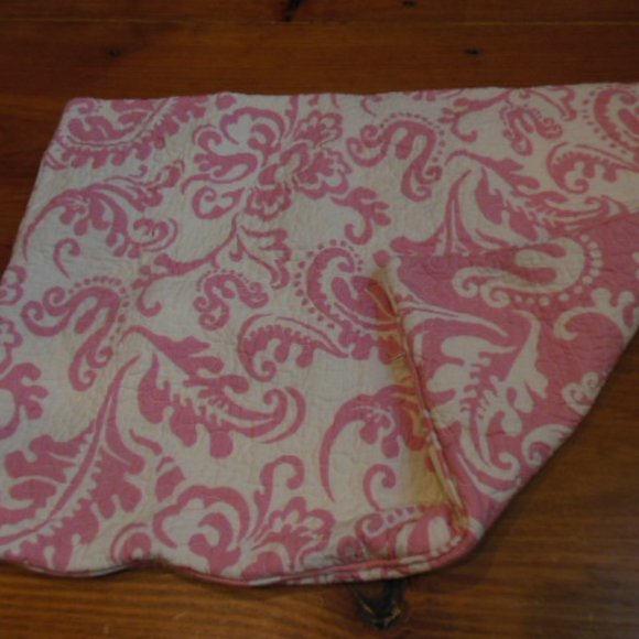 COMPANY C *Standard* Pink Floral Pillow Sham Quilted Reversible Cover - Picture 6 of 8